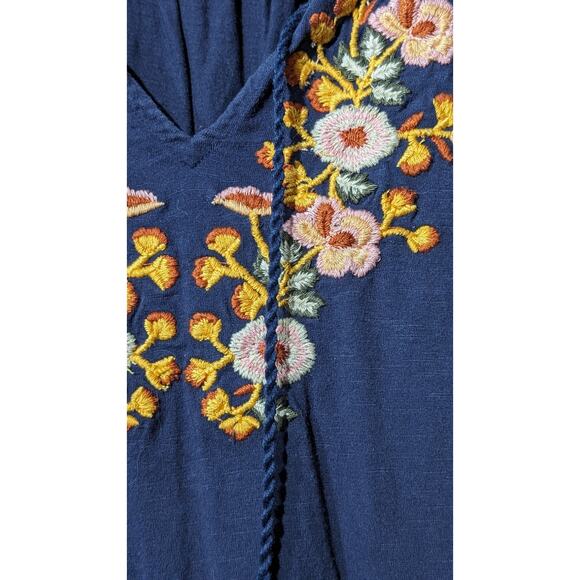 Keep in Touch Floral Embroidered Bell Sleeve Tie Ruffle Neck Top Womens Sz M - Picture 9 of 12